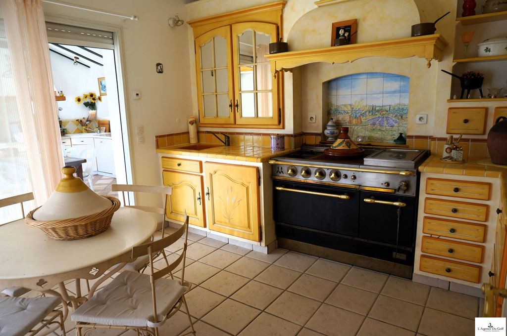 Maison basque BASSUSSARRY (64200) L'Agence du Golf